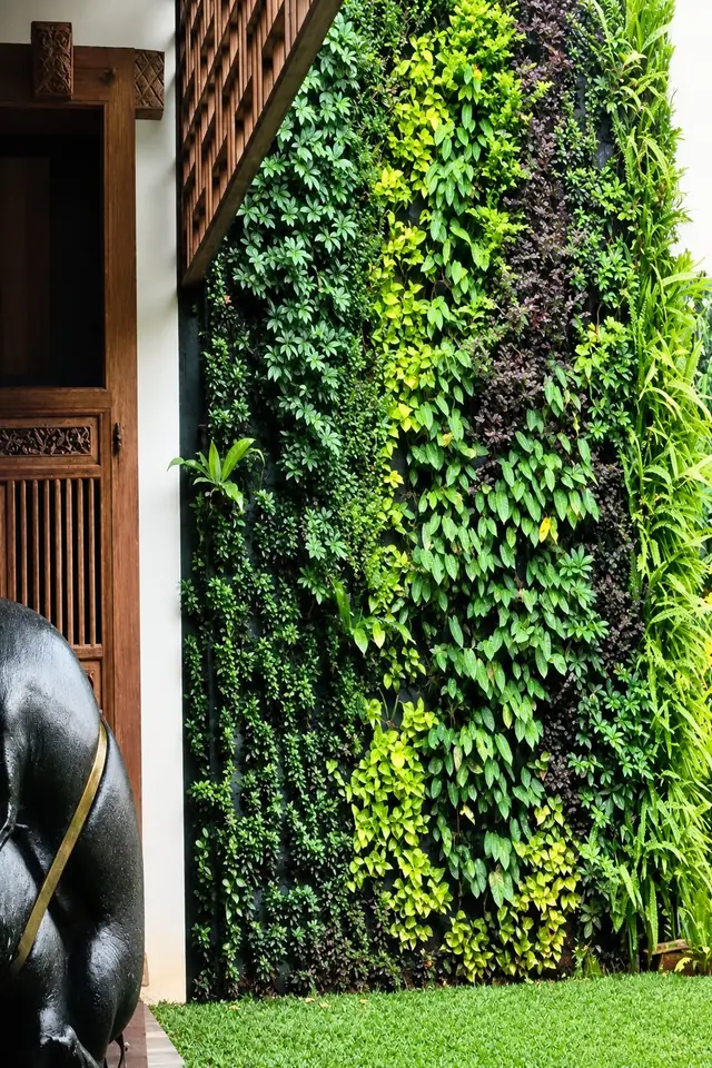 Vertical garden indoor